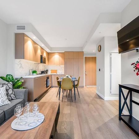 Modern Comfort At Ubc: 1Br Condo Near Campus Vancouver Extérieur photo