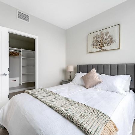 Modern Comfort At Ubc: 1Br Condo Near Campus Vancouver Extérieur photo
