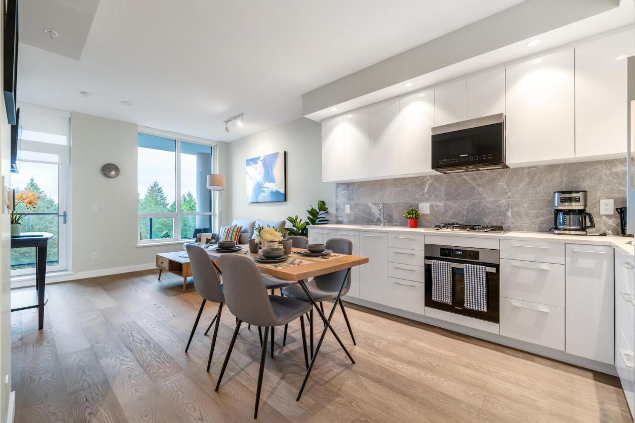 Modern Comfort At Ubc: 1Br Condo Near Campus Vancouver Extérieur photo
