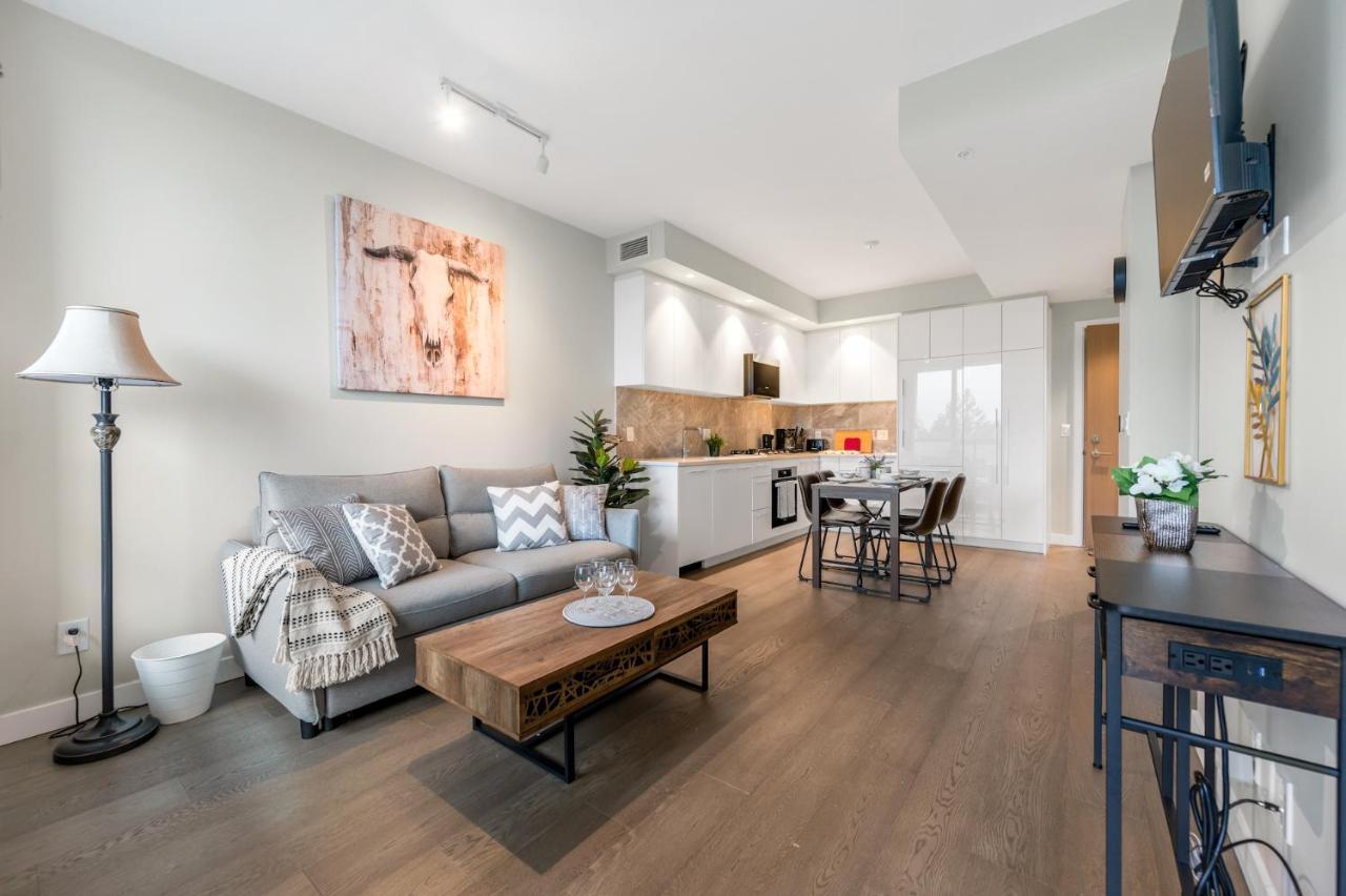 Modern Comfort At Ubc: 1Br Condo Near Campus Vancouver Extérieur photo