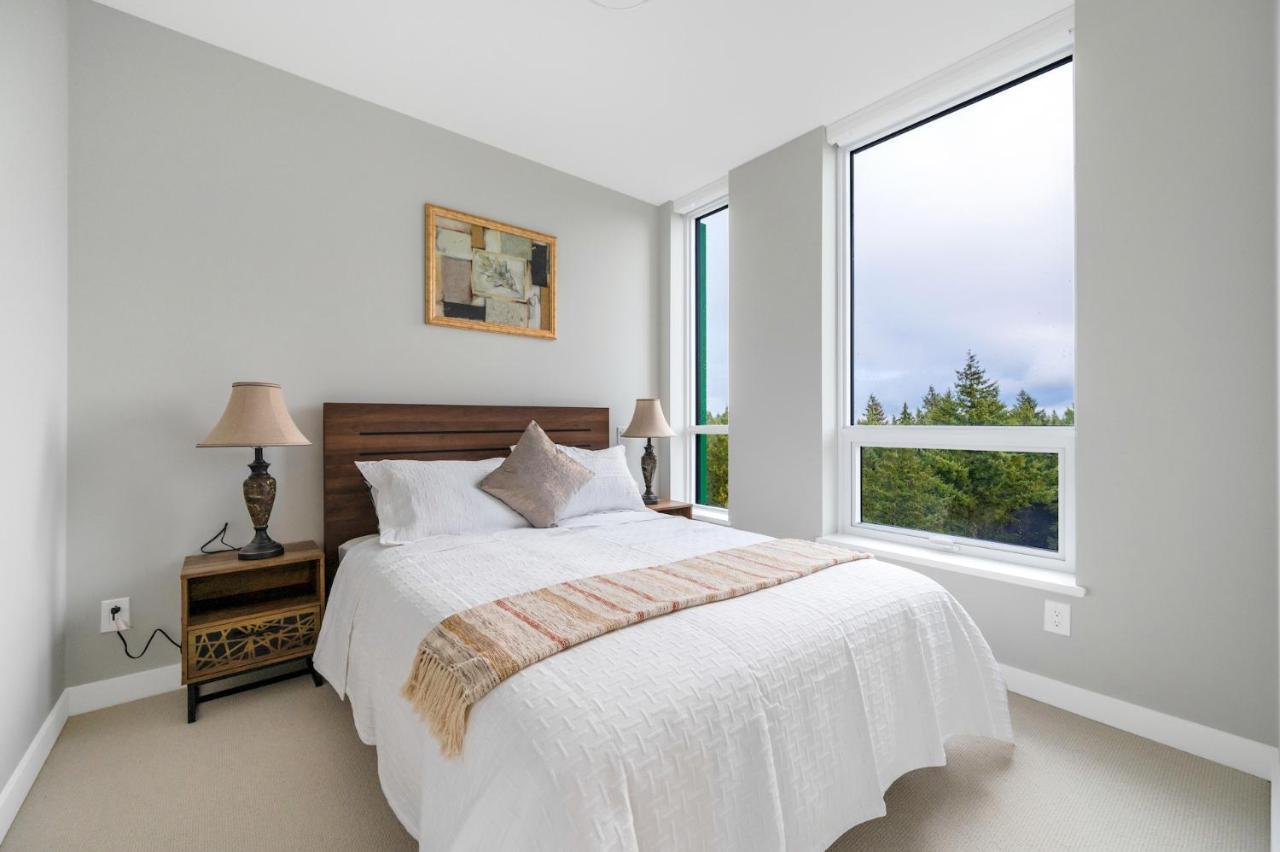 Modern Comfort At Ubc: 1Br Condo Near Campus Vancouver Extérieur photo